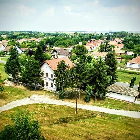 Locomotiv Vendeghaz Hercegszanto Dış mekan fotoğraf